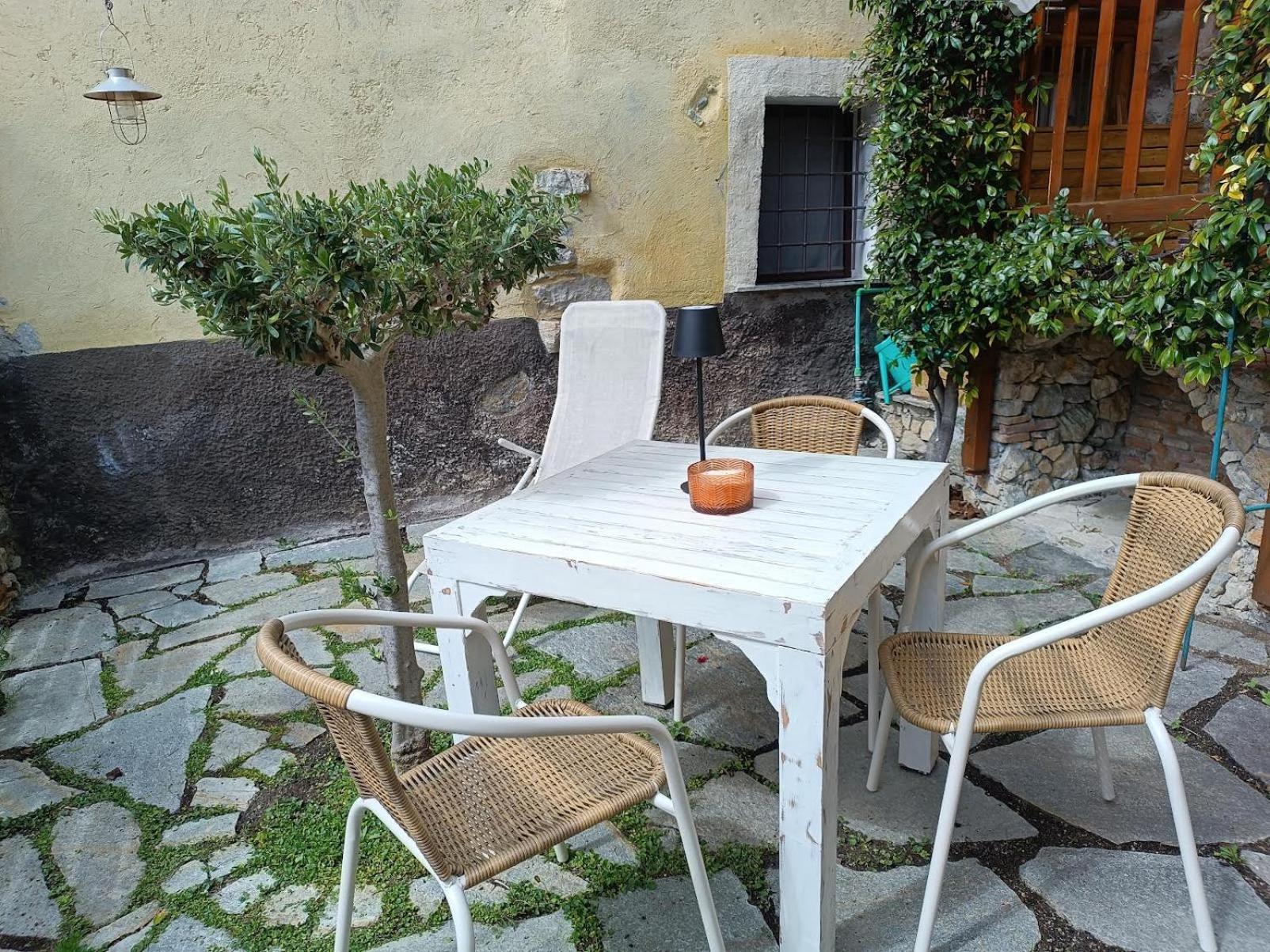 Hotel La Borgata à Tovo San Giacomo Extérieur photo